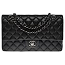 Splendid Chanel Timeless Medium Bag 25 cm limited edition with lined flap in black quilted grained leather, ruthenium metal trim,