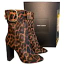 Saint Laurent Stiefel Joplin Modell aus Wildleder mit Leopardenmuster ungetragen - Yves Saint Laurent