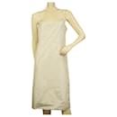 Coleção Donna Karan Vestido off white de seda com lantejoulas na altura do joelho 44