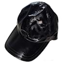 SUPERB AND AUTHENTIC CHANEL SPORT CAP IN BLACK VINYL T.l - Chanel