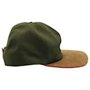 Cappello da baseball bicolore Fendi in tela di cotone verde militare