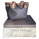 Louis Vuitton Neverfull PM Bag