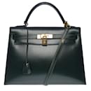 Exceptional & Rare Hermes Kelly Handbag 32 saddler shoulder strap in green box leather - Hermès