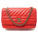 NEW CHANEL HANDBAG WITH FLAP TIMELESS BANDOULIERE LEATHER CHEVRON ROUGE BAG - Chanel