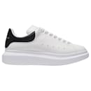 Oversized  Sneakers - Alexander Mcqueen - White/Black - Leather