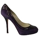 Zapatos de salón metálicos de tacón alto Dior en ante violeta