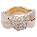 Chaumet ring, "Seduction Links", pink gold and diamonds.