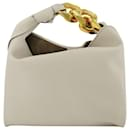 Bolso hobo pequeño con cadena - J.W. Anderson - Blanco roto - Cuero - JW Anderson