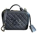 Filigree Vanity Case Medium bag - Chanel