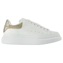 Oversized Sneakers - Alexander Mcqueen - Black/White - Leather