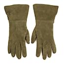 Chanel khaki green suede leather and lambskin fur gloves with CC button size 7