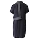 Alexander Wang Kleid mit Schulterklappen aus schwarzer Viskose