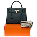 Splendid Hermes Kelly handbag 32 II reversed in Cypress Green Taurillon Clémence leather - Hermès