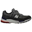 New Balance 992 Sneakers in Grey Suede