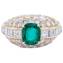 Yellow gold ring, emerald and diamond pavé. - inconnue
