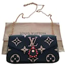 Louis Vuitton - "Crafty Felicie" model