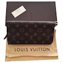 UNUSUAL - XXL Wallet - Louis Vuitton