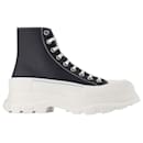 Tread Slick Sneakers - Alexander Mcqueen - Multi - Leather