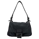 Feutre Gris Fendi Baguette Mamma