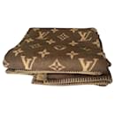 LV Blanket new - Louis Vuitton