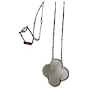 Magic Alhambra mother-of-pearl pendant, WHITE GOLD. VAN CLEEF & ARPELS - Van Cleef & Arpels