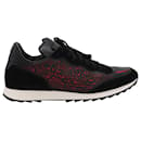 Sneakers Alexander Mcqueen Larry in camoscio stampato nero, vacchetta