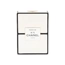 Chanel Leather No. 5 Perfume Box Chain Clutch Leather Shoulder Bag in Very Good Condition