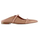 Malone Souliers Nude Nappa/Patent Leather Pointy Toe Maureen Flat Mules - Autre Marque