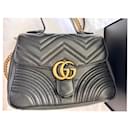 Bolsa mini alça superior GG Marmont - Gucci