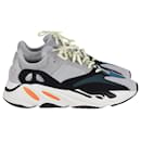 Adidas Yeezy Wave Runner 700 Sneakers in Grey Leather - Autre Marque