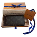 Libro de contactos de repertorio - Louis Vuitton