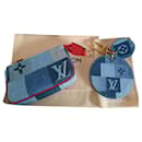Monogram Denim Pouch + Keyring  / CAPSULE bag charm 2020 - Louis Vuitton