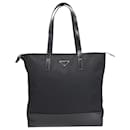 Prada Re-Nylon-Einkaufstasche aus schwarzem Nylon