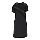 Vestido negro con detalles texturizados de Louis Vuitton