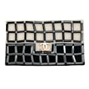Chanel 2002 black / Broche de sac à rabat en feutre ivoire et perles
