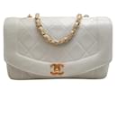 Chanel vintage 1989-1991 Bolsa de ombro Diana de couro branco