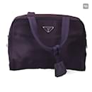 Prada Nylon-Handtasche in gutem Zustand