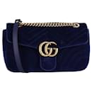 Bolso de Hombro Gucci GG Marmont Pequeño en Terciopelo Azul