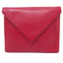 HERMES POUCH ENVELOPE HANDBAG IN RED COURCHEVEL LEATHER 1999 CLUTCH POUCH - Hermès