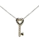 [LuxUness] 18k Collar con colgante de llave de diamantes de oro Collar de metal en excelentes condiciones - & Other Stories