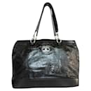 ***Celine Patent Leather Shoulder Bag Handbag - Céline