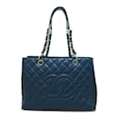 Chanel CC Quilted Caviar Chain Tote Bag Leather Tote Bag A50995 in Excellent condition