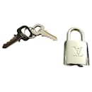 new never used louis vuitton padlock 2 keys - Louis Vuitton