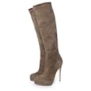 Brian Atwood, Kaki suede boots