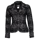 Petite veste intemporelle en tweed noir - Chanel