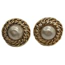 ***CHANEL  vintage pearl earrings - Chanel