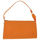 LOUIS VUITTON Epi Pochette Accessoires Pouch Orange Mandarin M5294H Auth 46437 - Louis Vuitton