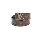 Cintura in pelle Louis Vuitton con monogramma iniziali Cintura in pelle M9821 in buone condizioni