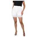 Shorts branco com detalhe recortado e bordado - tamanho FR 38 - Sandro