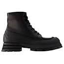 Tread Ankle Boots - Alexander Mcqueen - Leather - Black